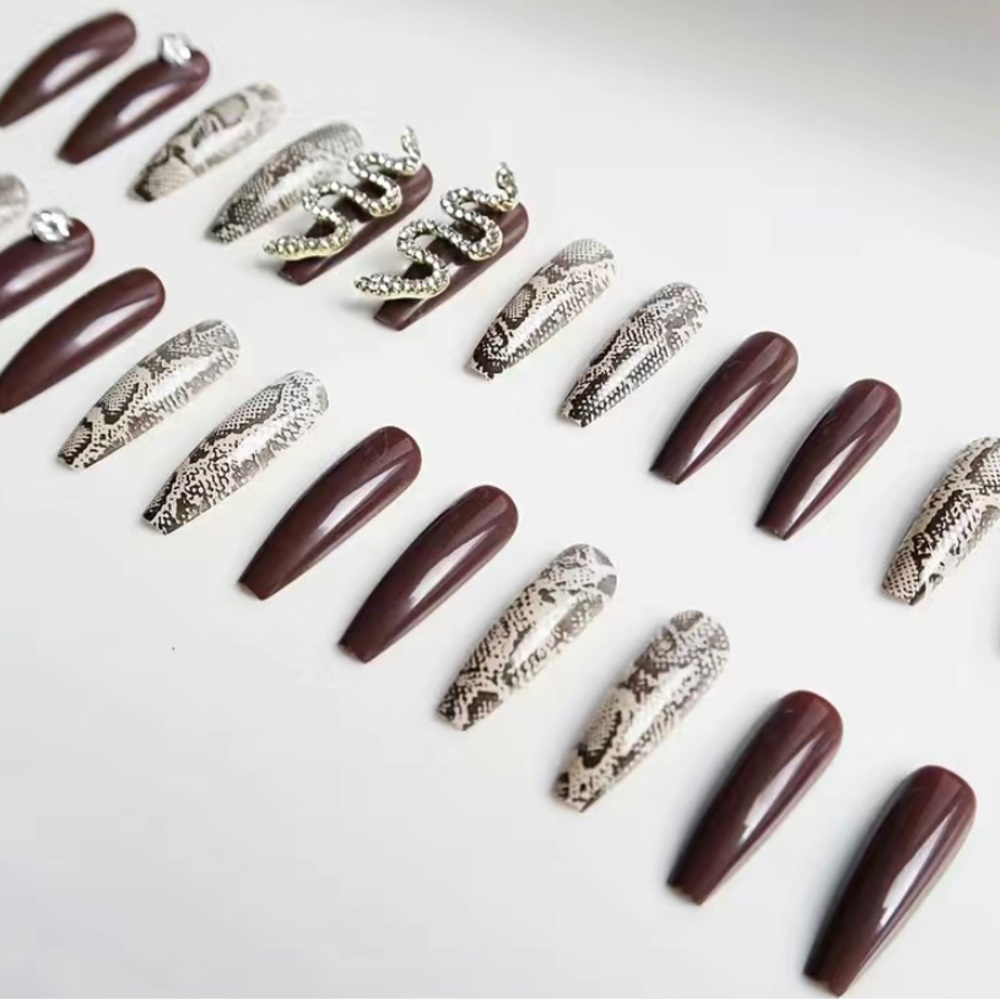 Snake Pattern Press On Nails - Picture 4 of 6